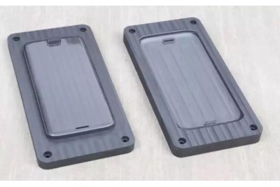 加工石墨模具用哪种CNC机床